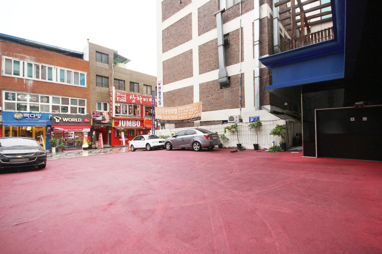 Jeonju Tourist Hotel Екстер'єр фото