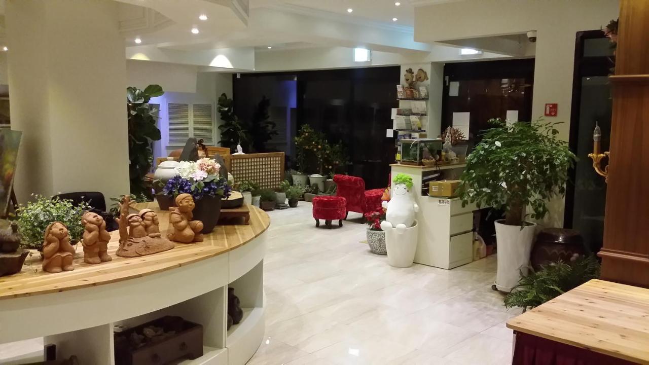 Jeonju Tourist Hotel Екстер'єр фото