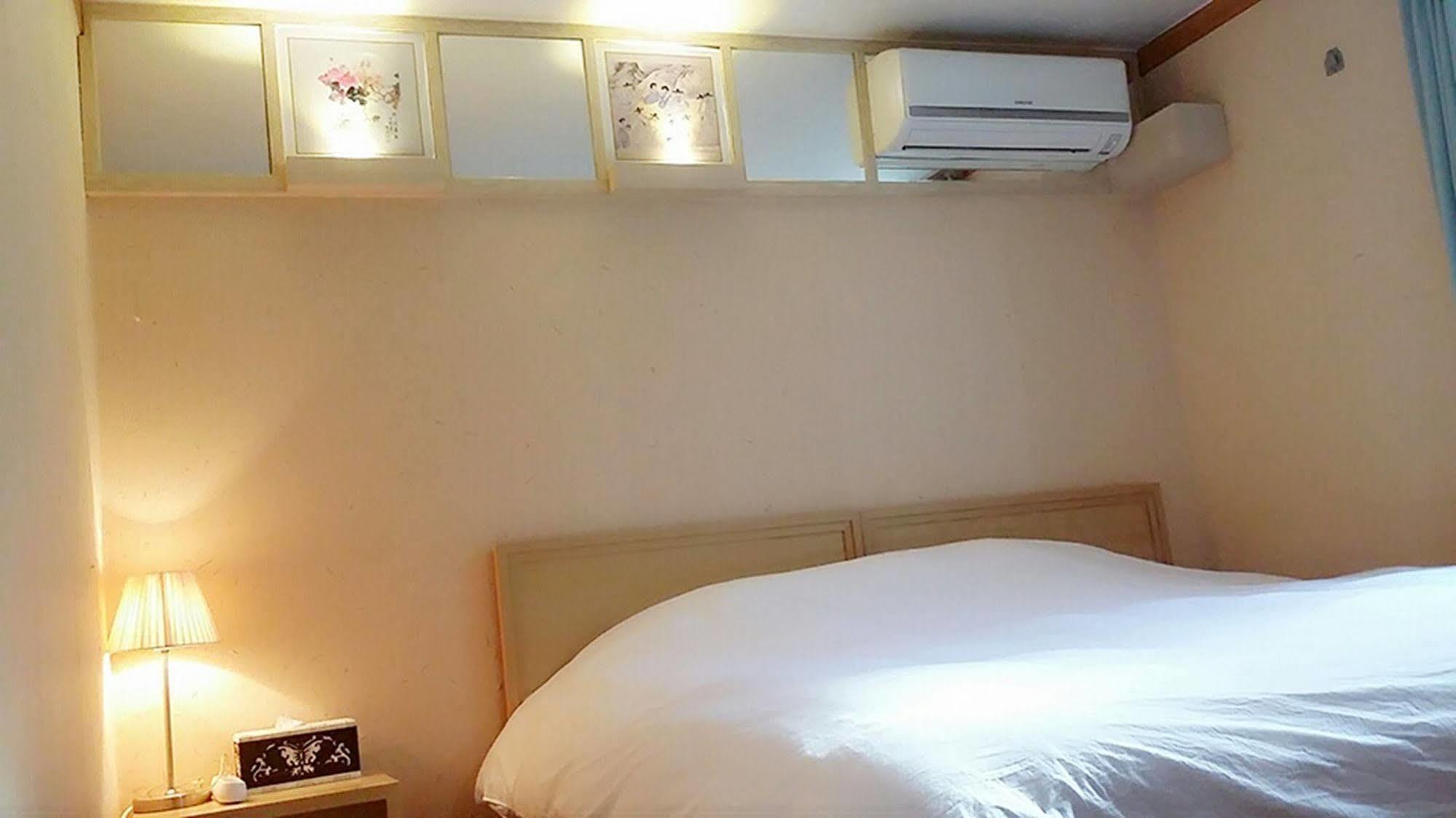 Jeonju Tourist Hotel Екстер'єр фото