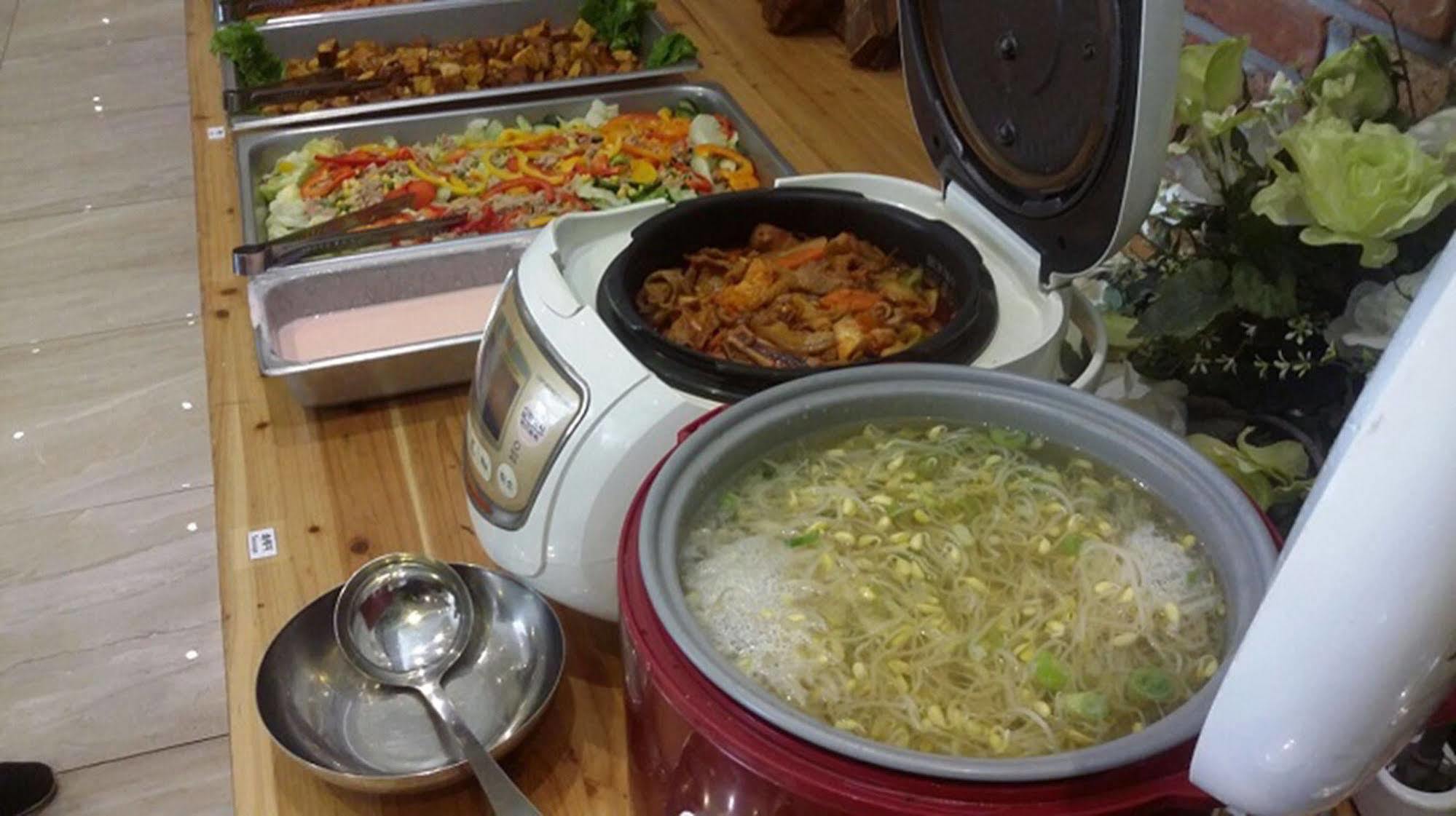 Jeonju Tourist Hotel Екстер'єр фото
